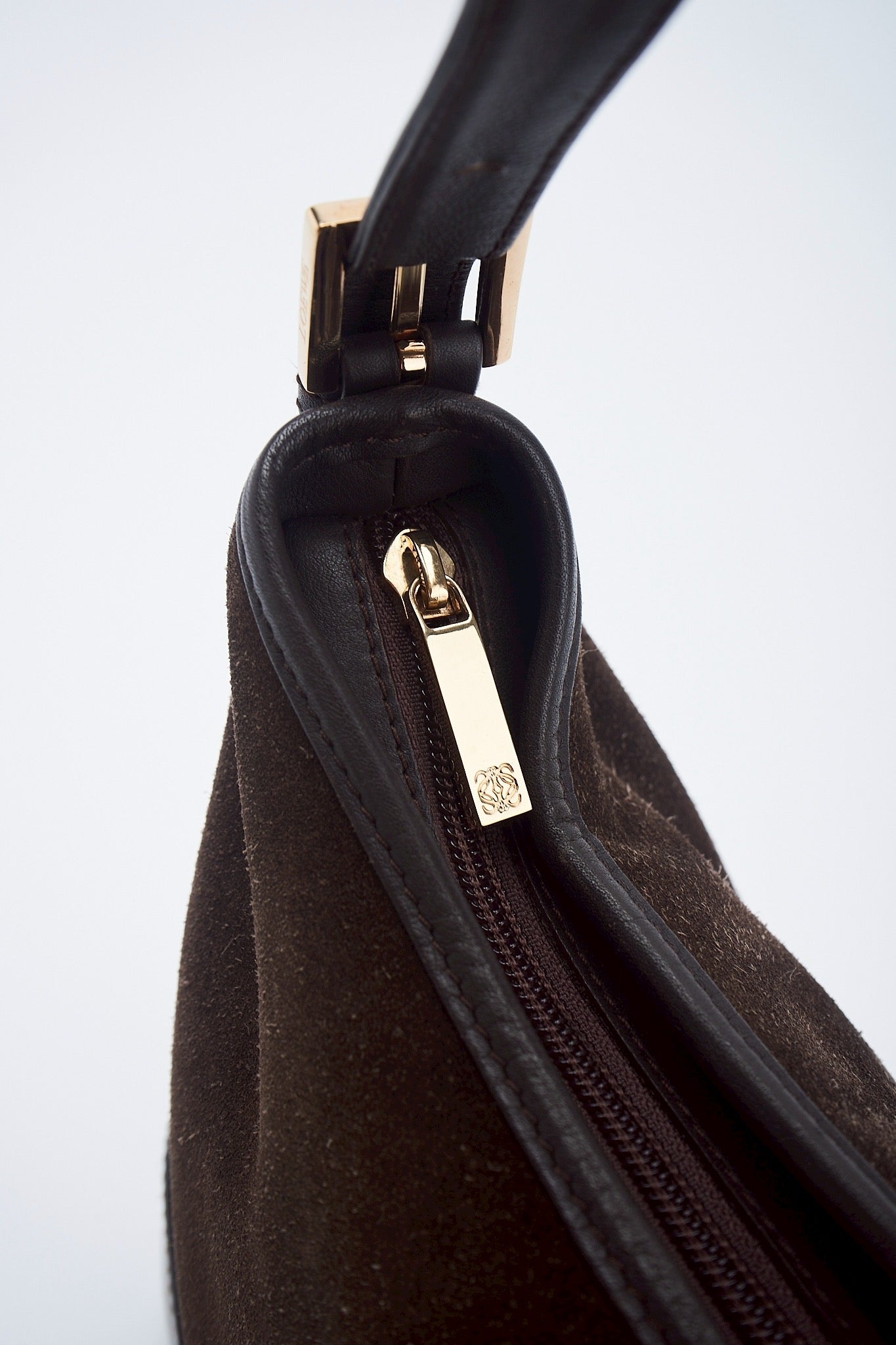 Loewe Suede Brown shoulder