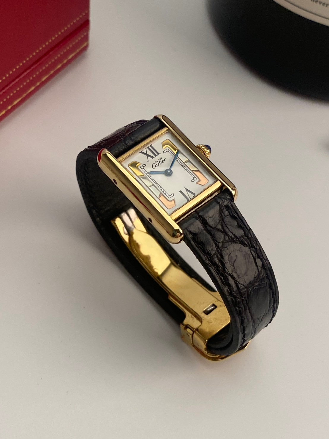 Cartier tank color sm c.7001