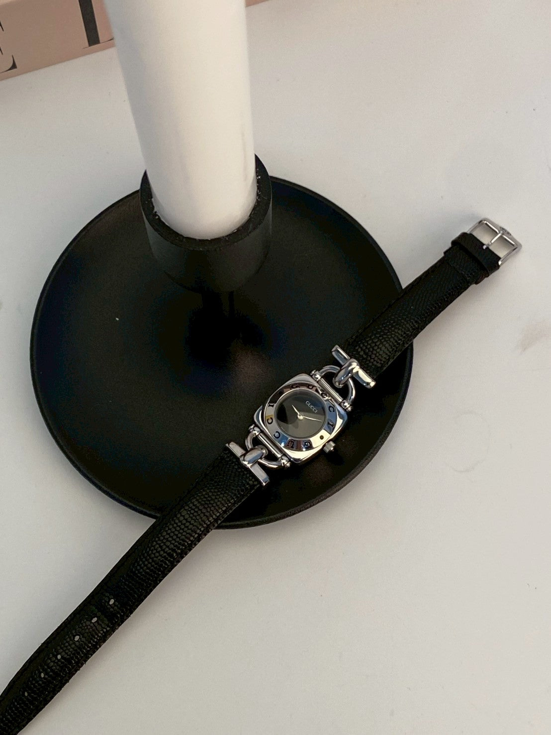 Gucci 6300L silver watch c.7306