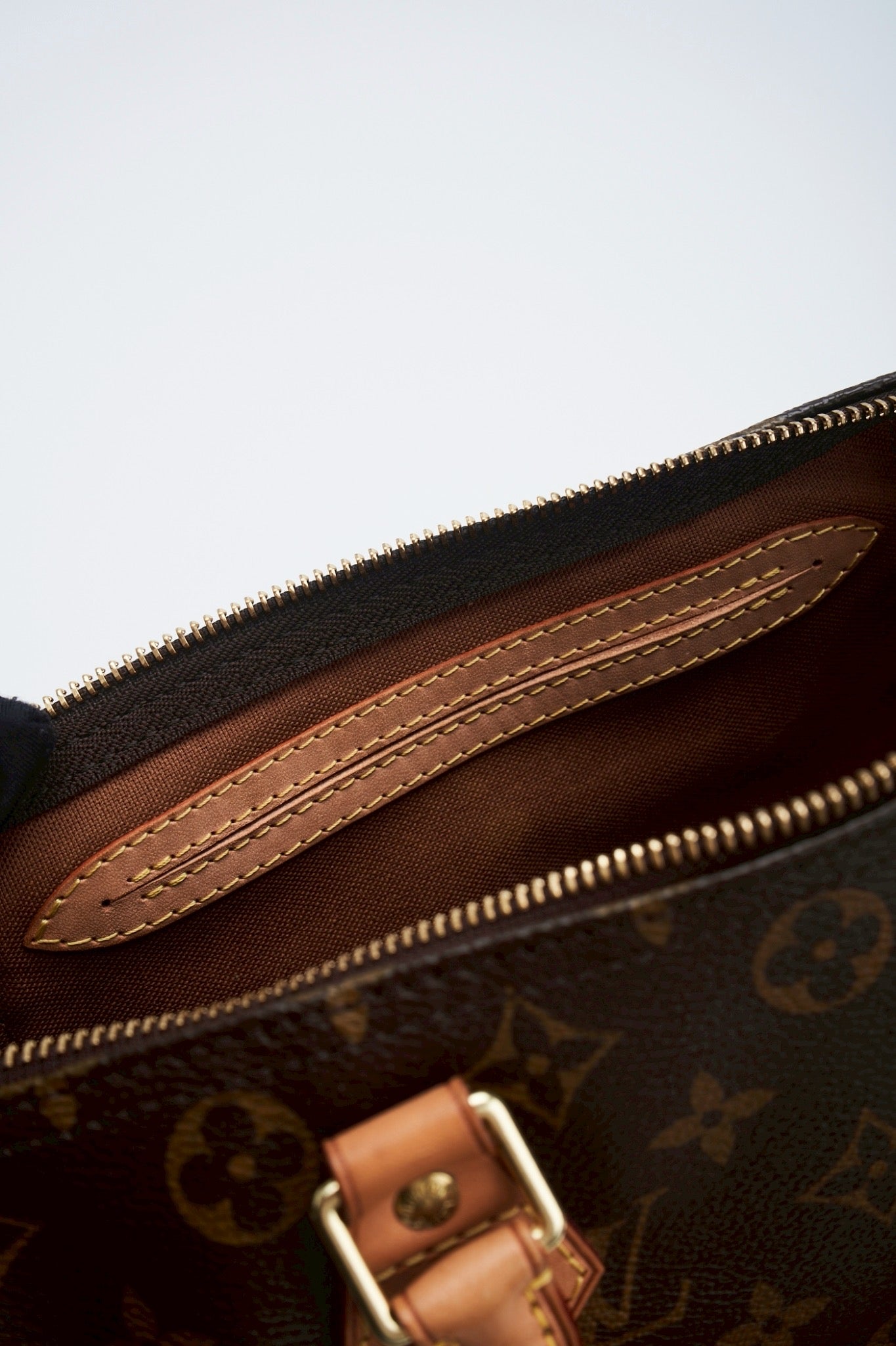 Louis Vuitton Speedy 30”