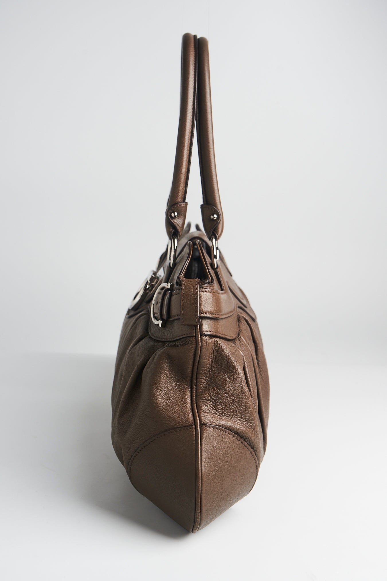 Ferragamo leather shoulder bag