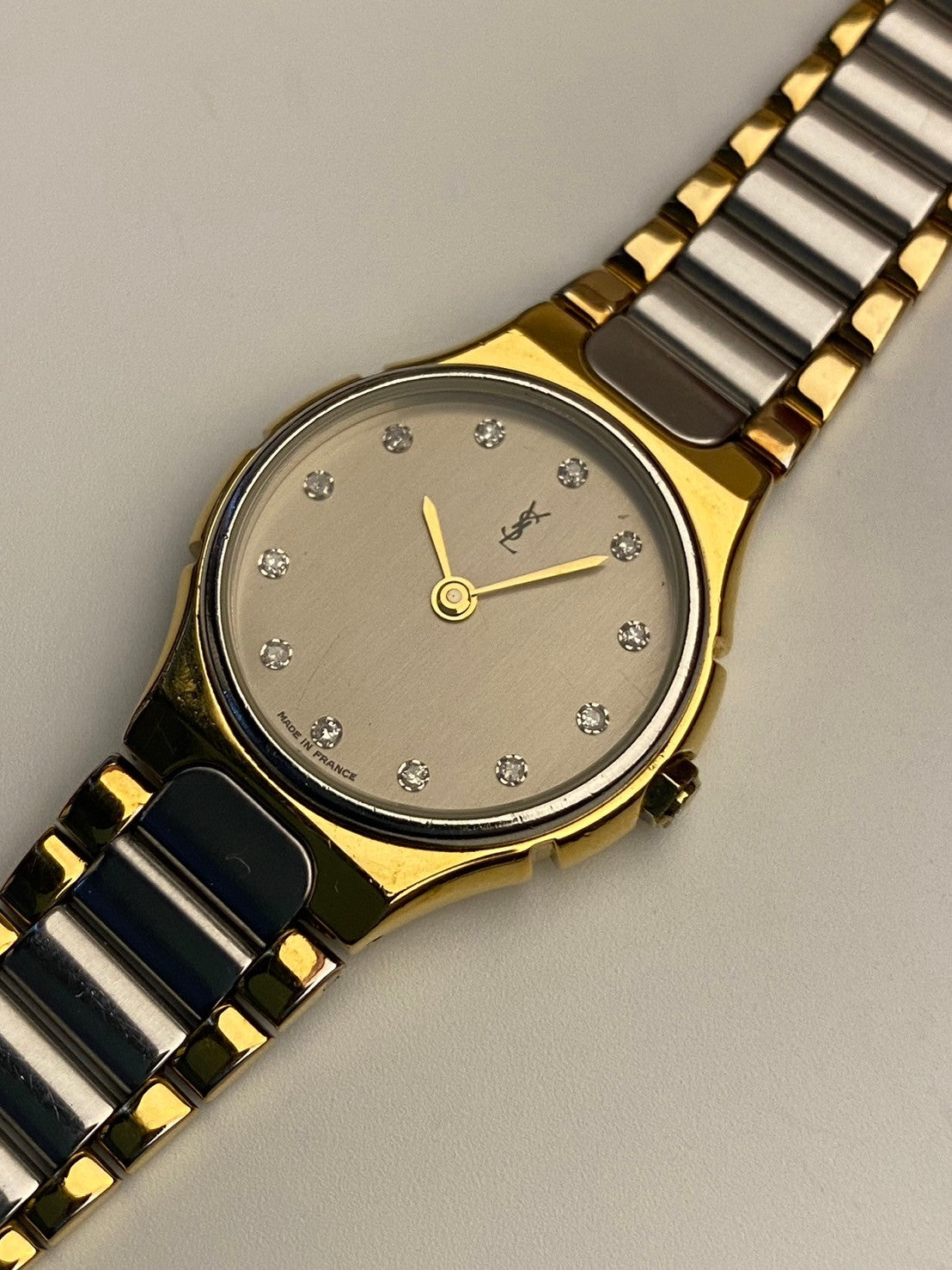 Ysl dimond gray dial c.9046