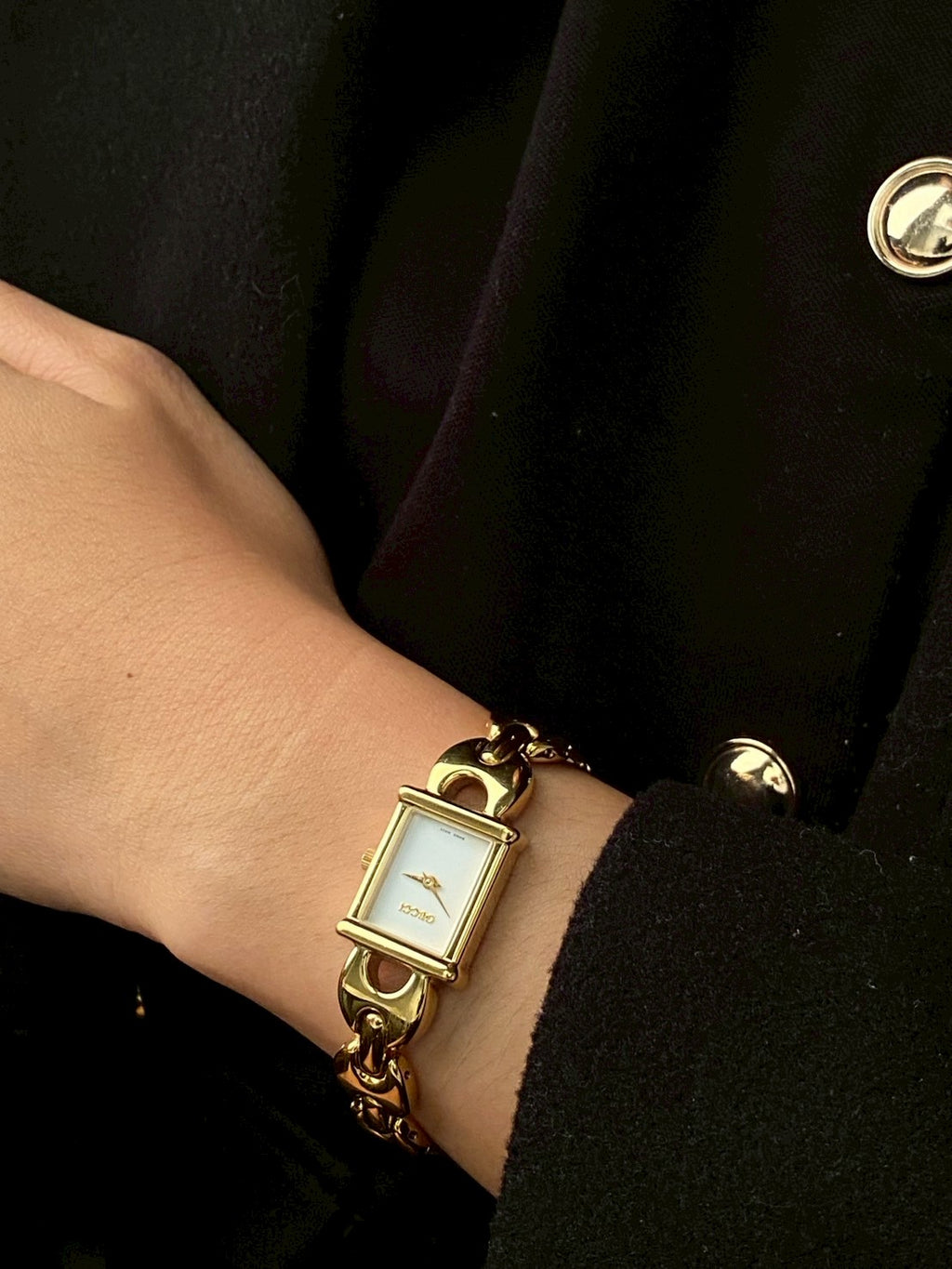 Gucci chang strap 1800L c.3849