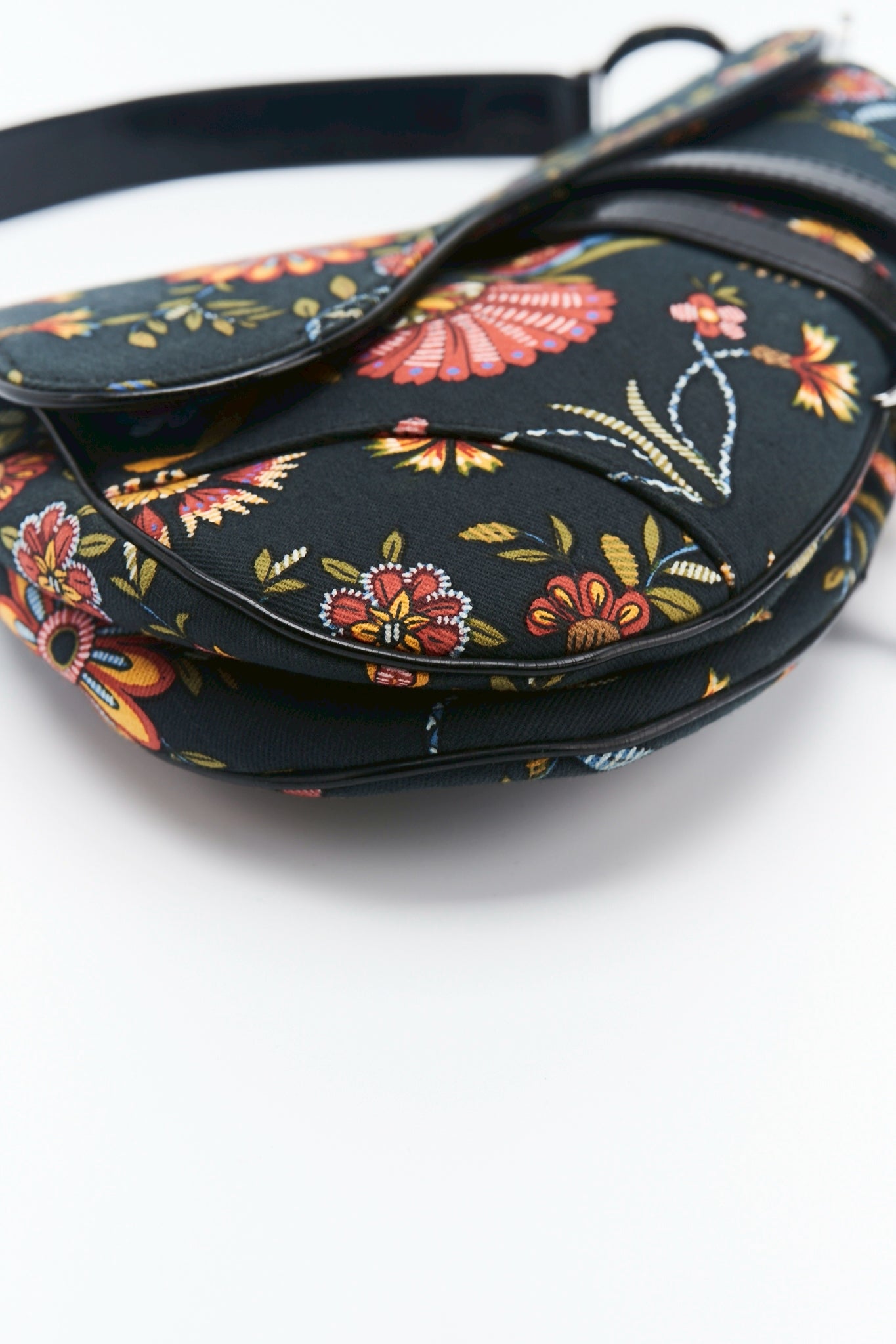 Dior saddle bag