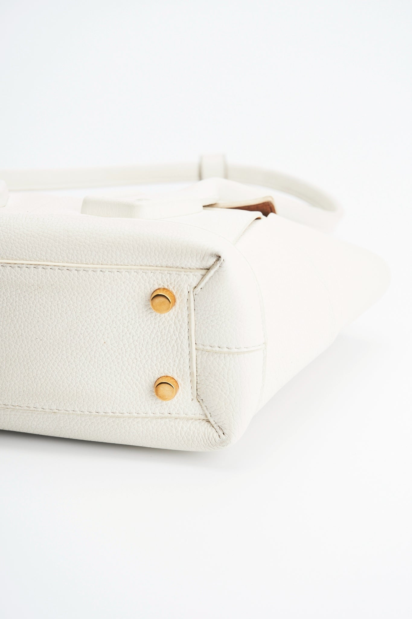 Bottega Veneta arco white bag