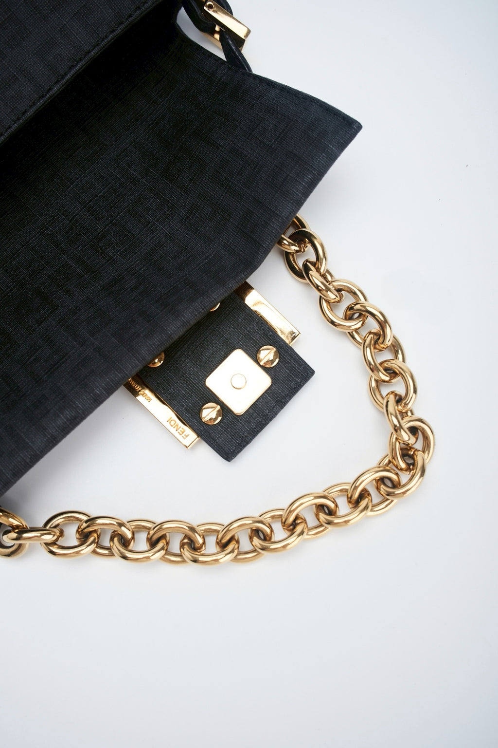Fendi baguette chain bag