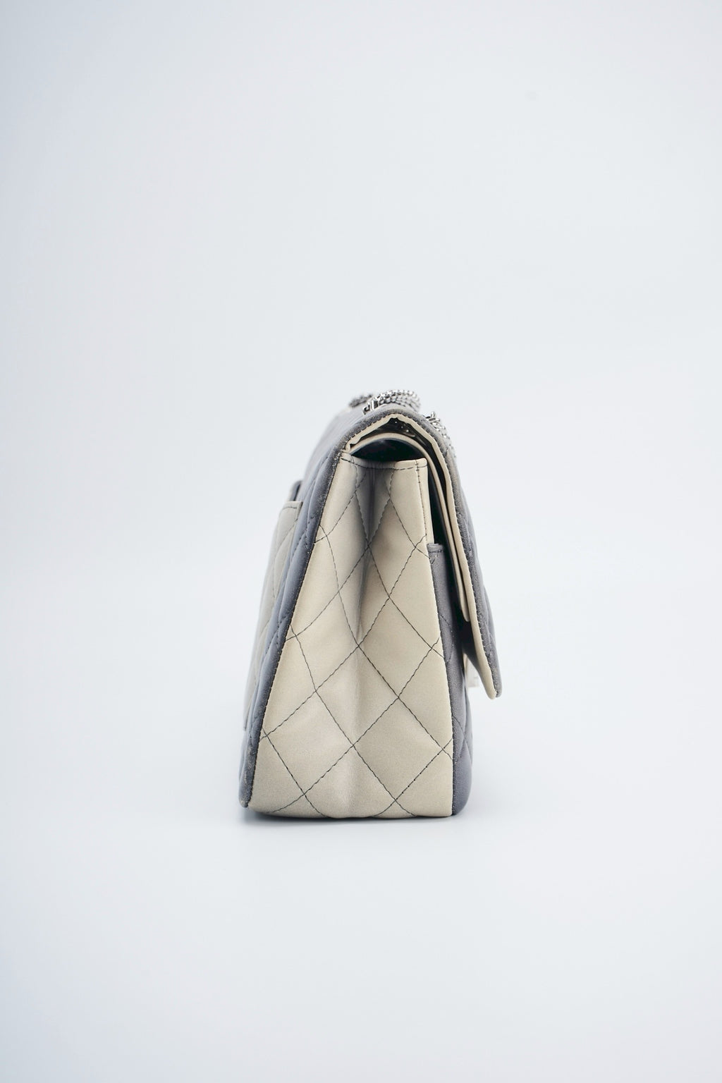 Chanel ombre reissue227