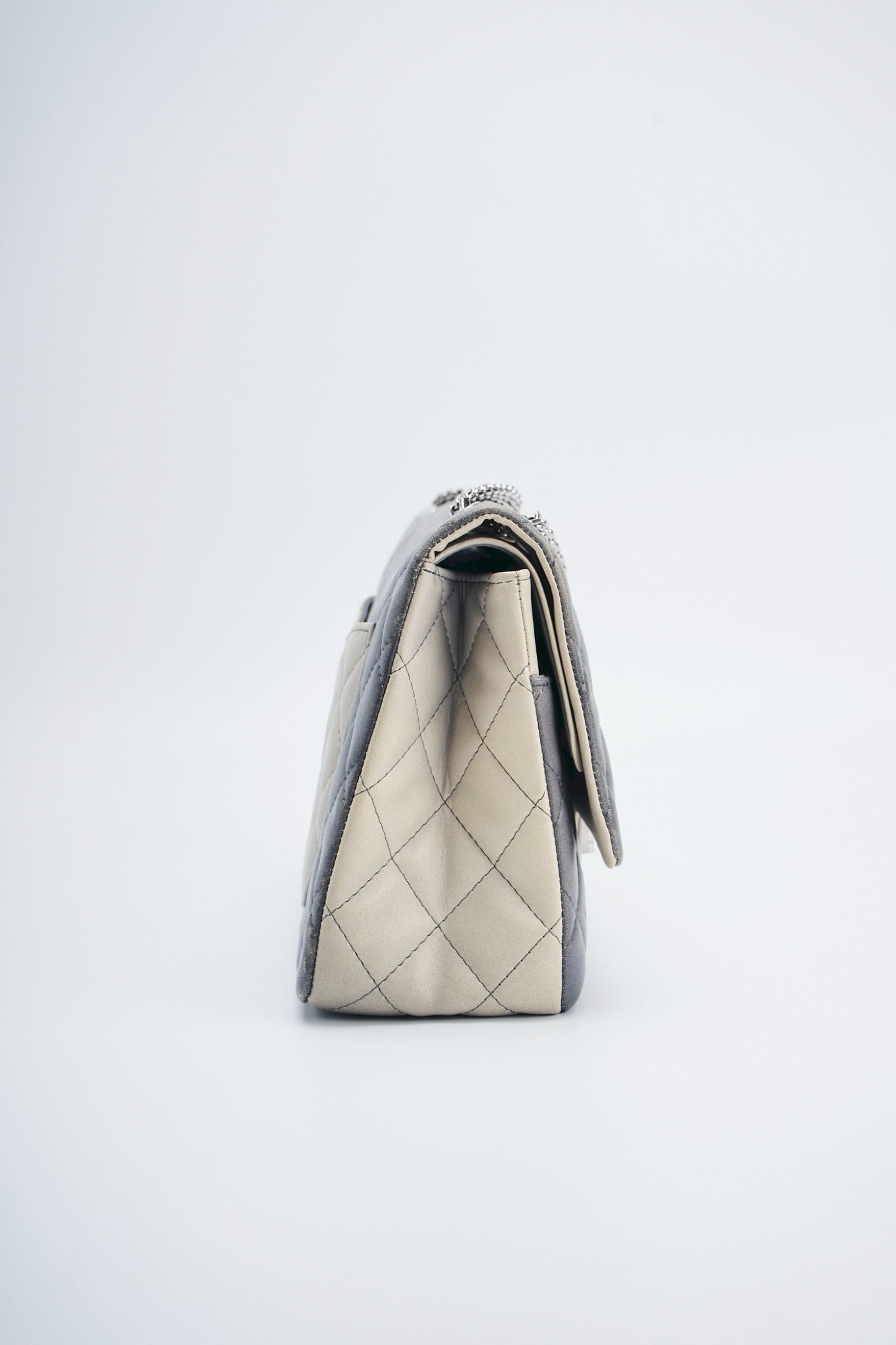 Chanel ombre reissue227