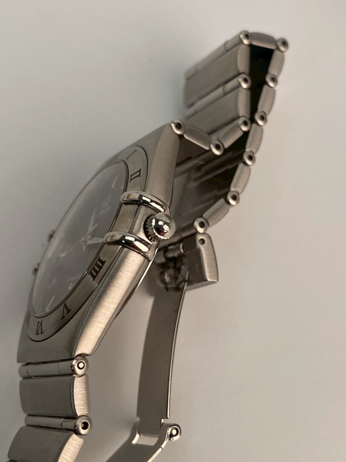 Omega constellation black dial date c. 5218