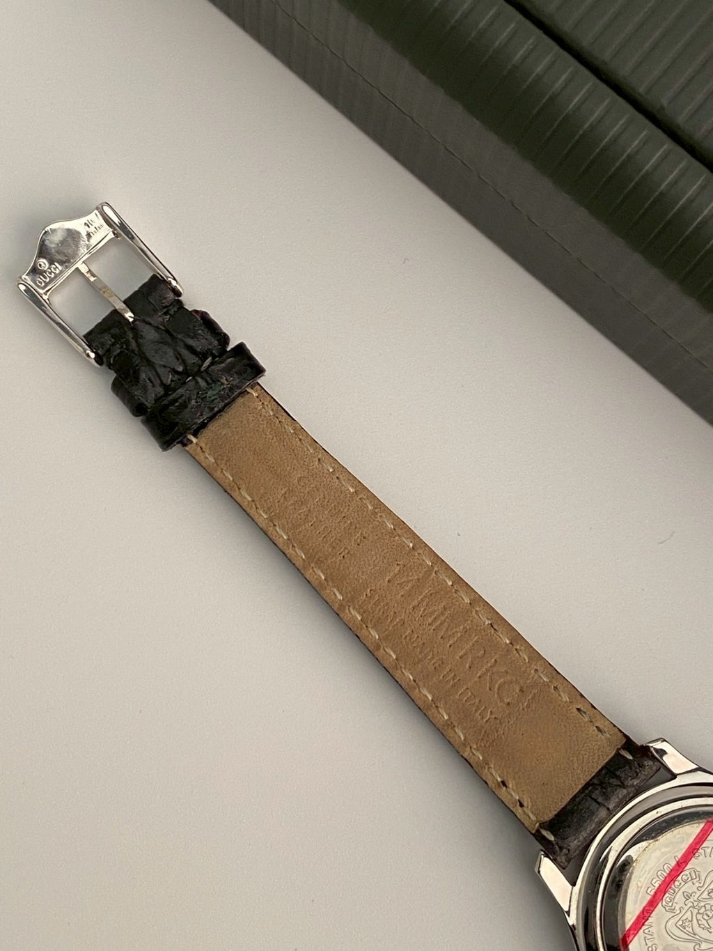 Gucci 5500l black dial watch