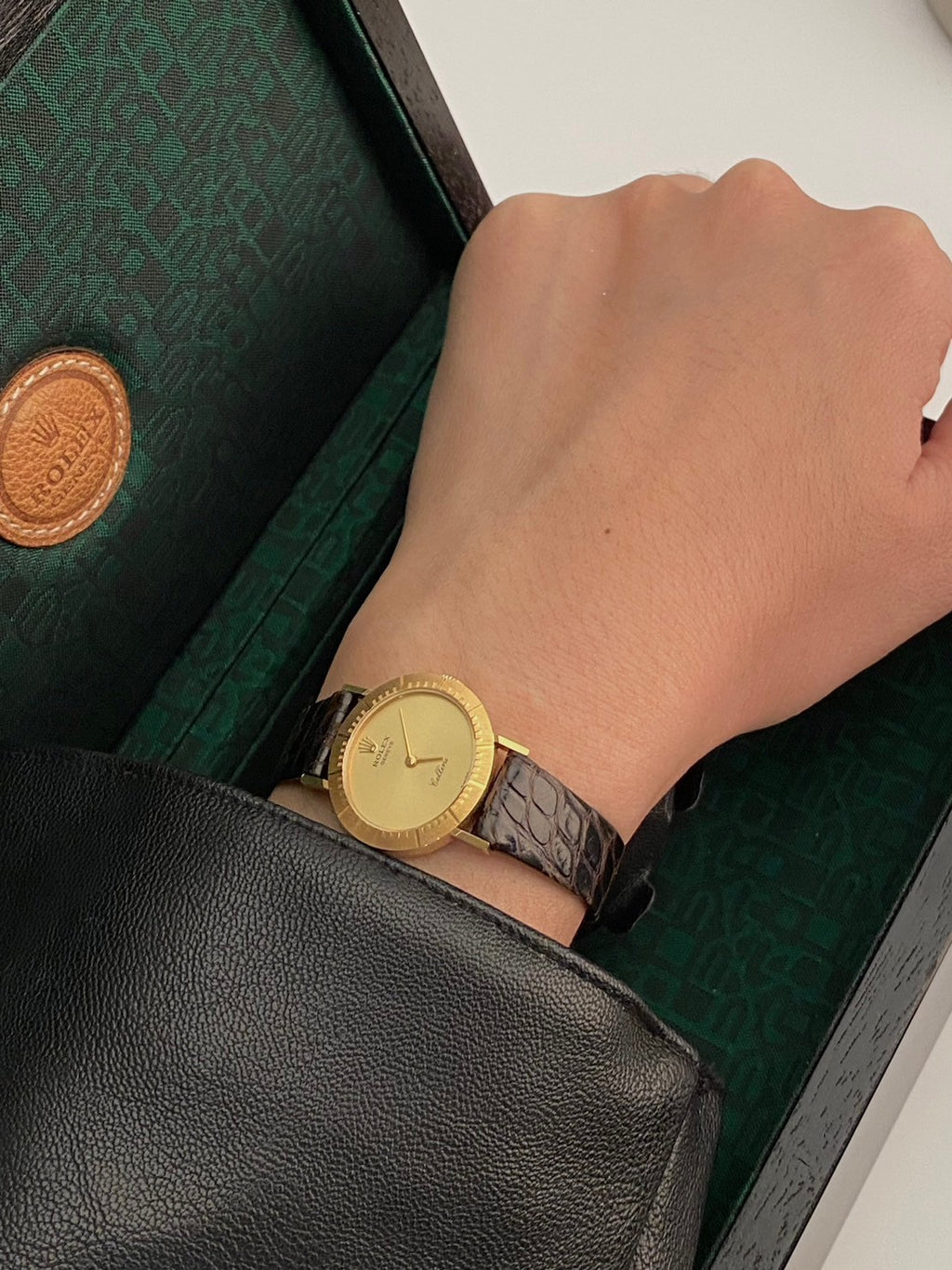 Rolex K18 YG cellini gold dial c.8675