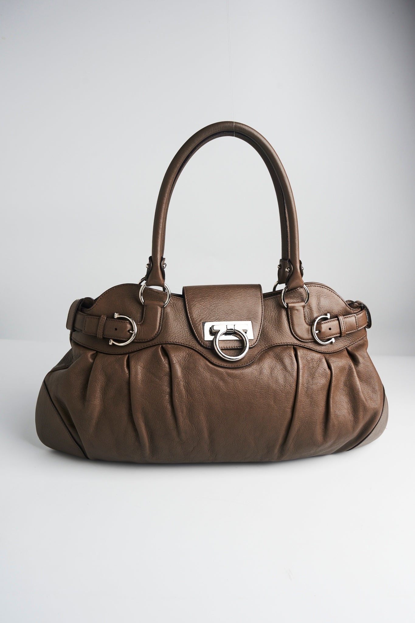 Ferragamo leather shoulder bag