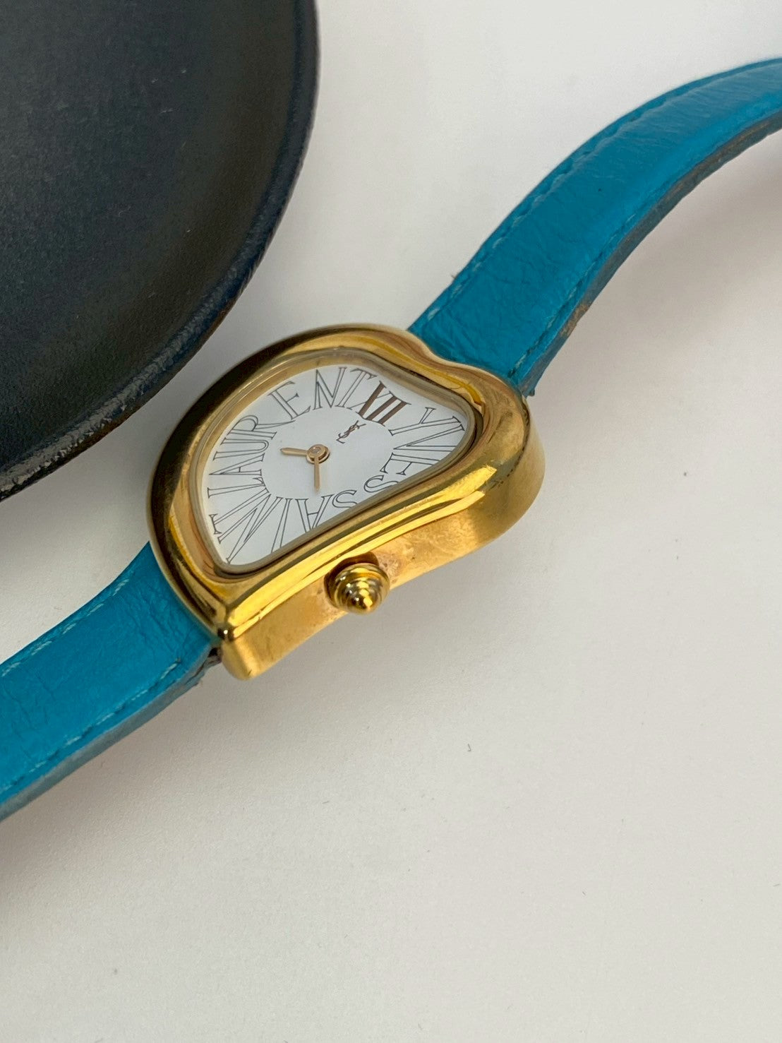 YSL heart dial lady