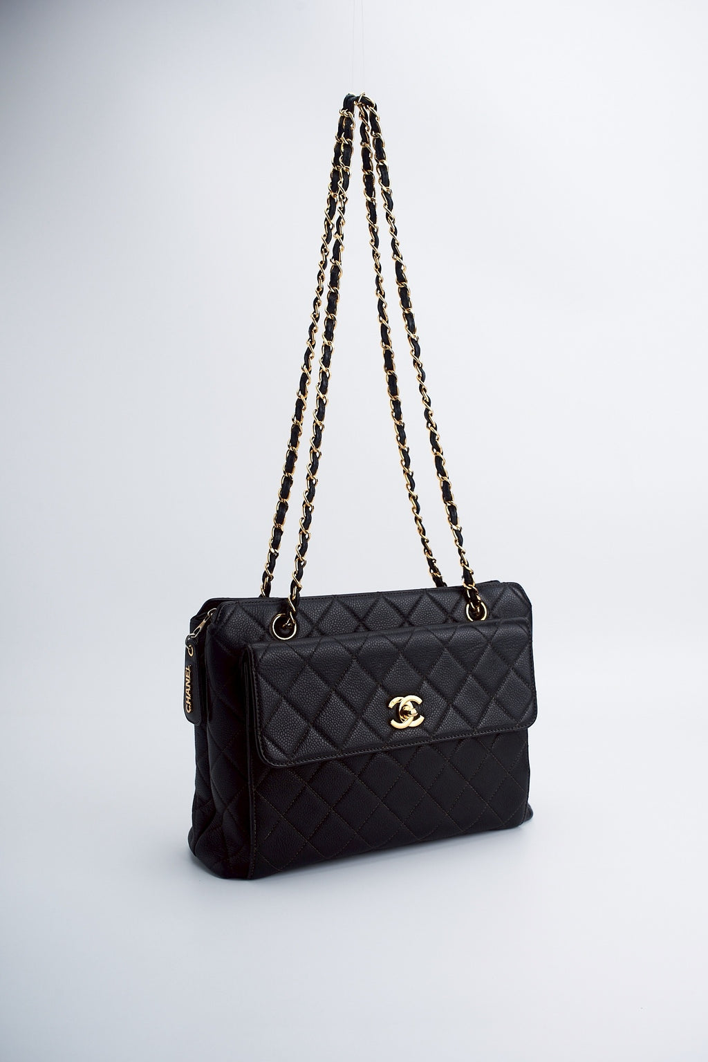 Chanel caviar chain bag