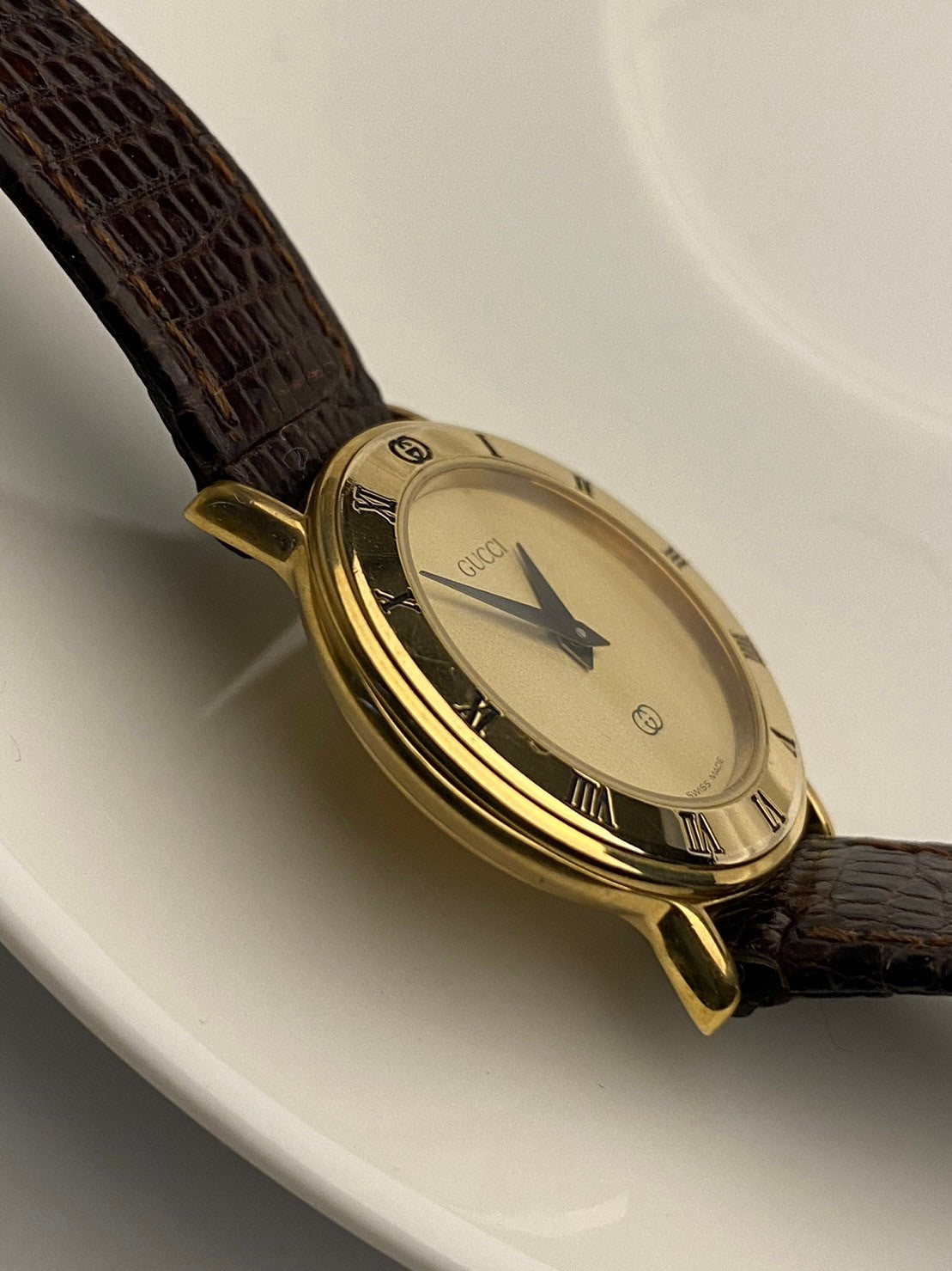 gucci 3000L gold
