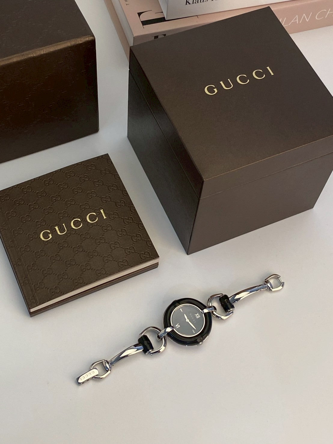 Gucci bamboo 132.40 black c.8836
