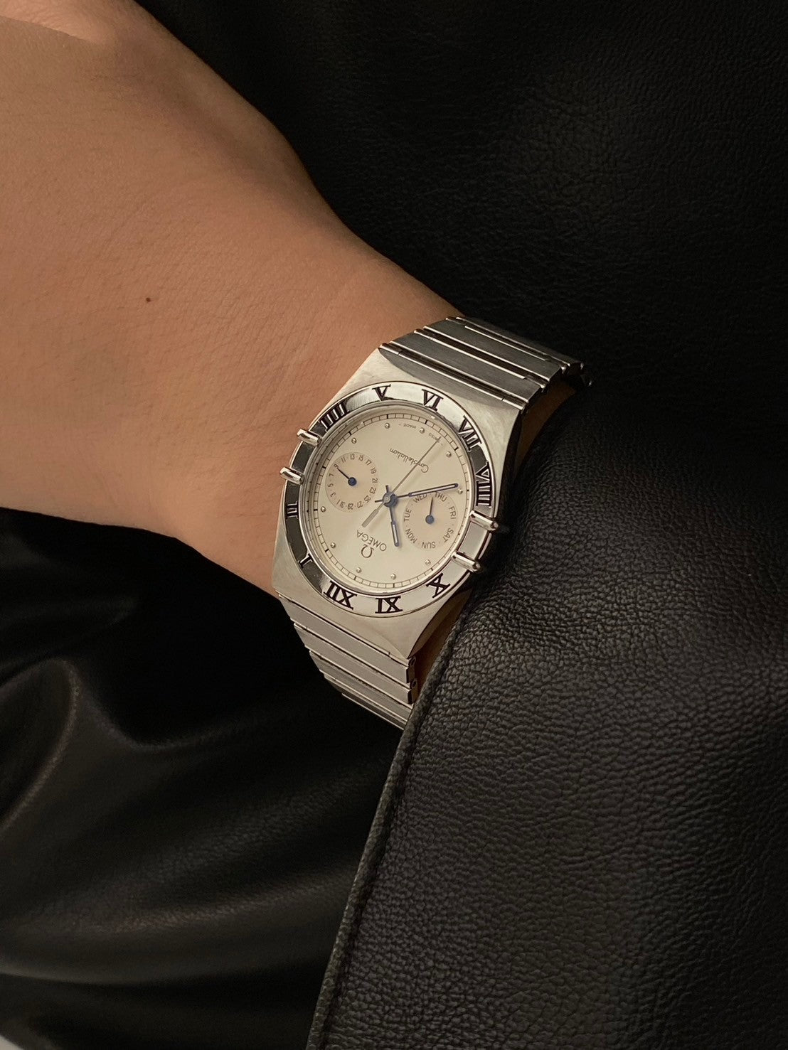 Omega constellation gray dial date c.8655