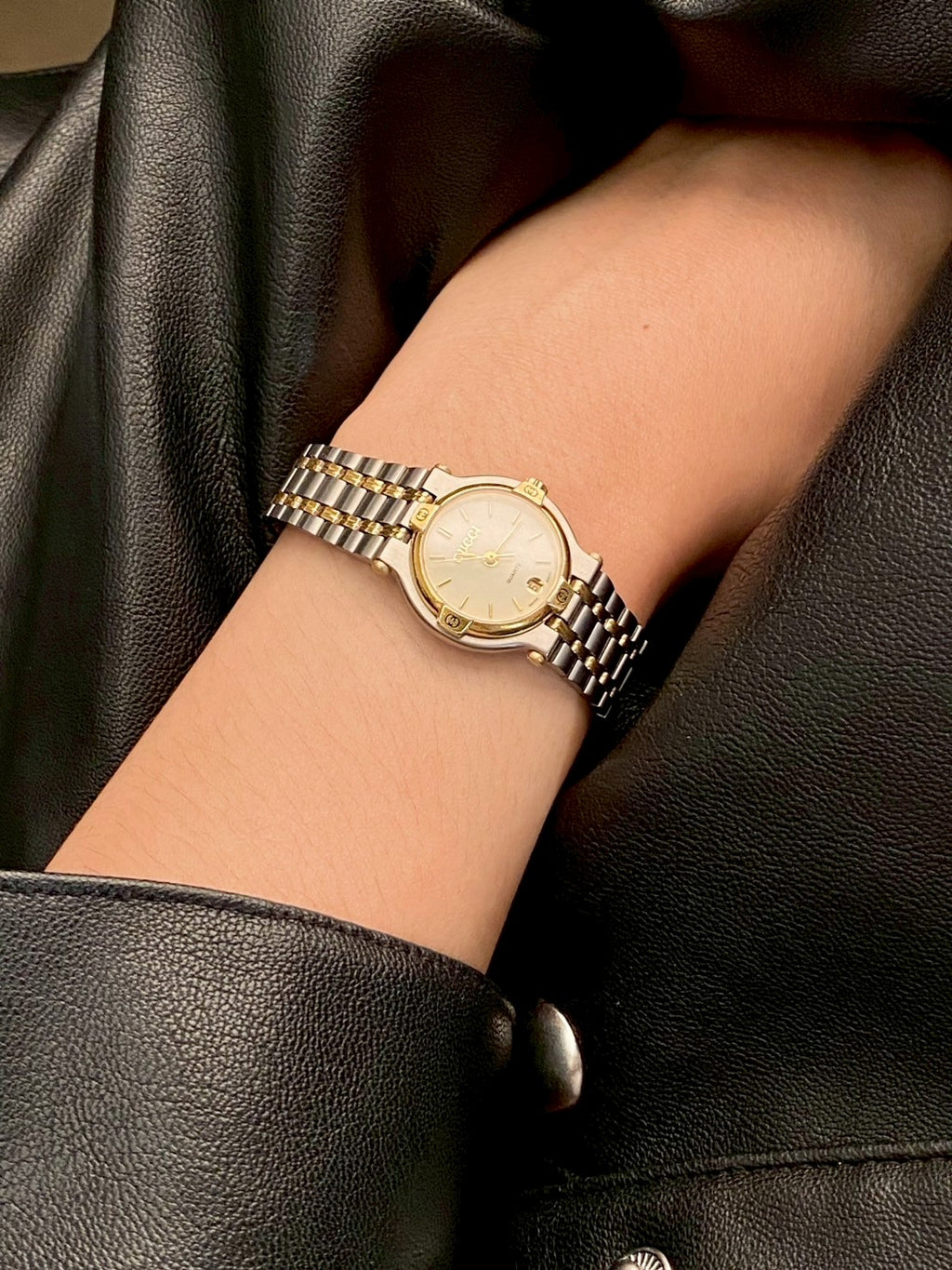 Gucci 9000l twotone watch