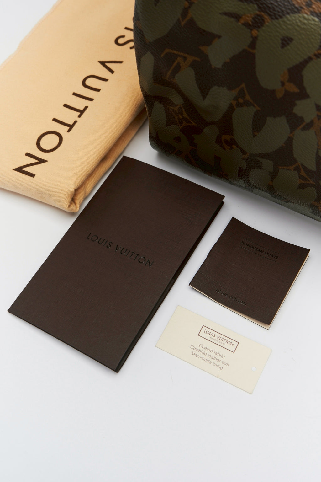 Louis vuitton Khaki Graffiti speedy “30