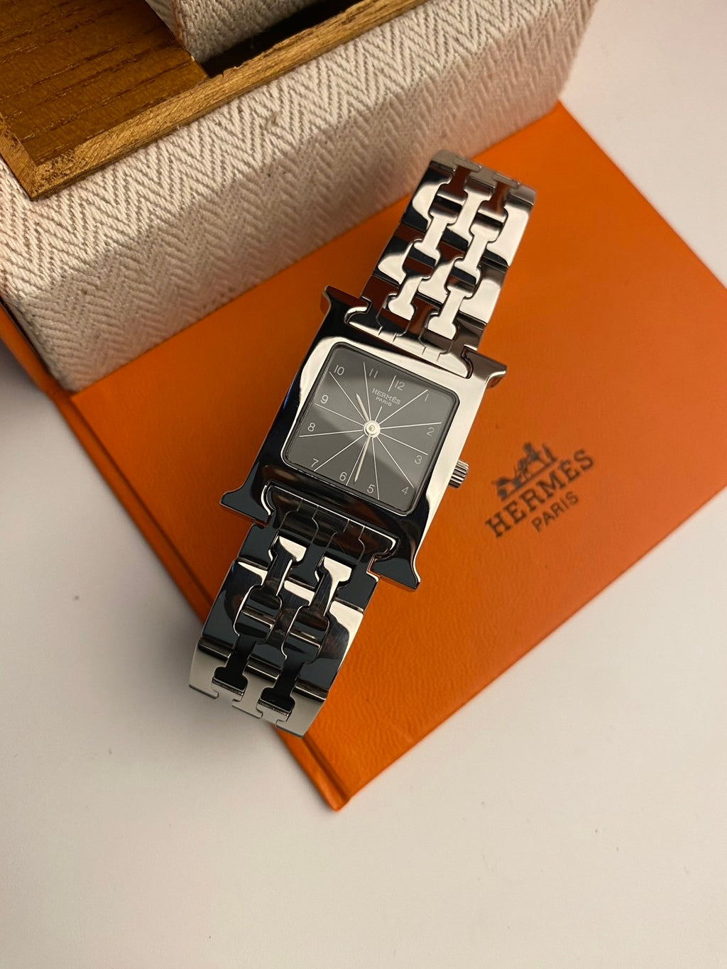 Hermes black dial c.6273