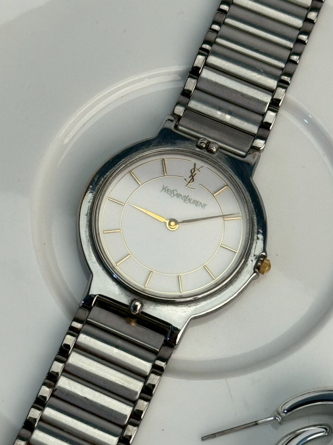 ysl white dial c.0937