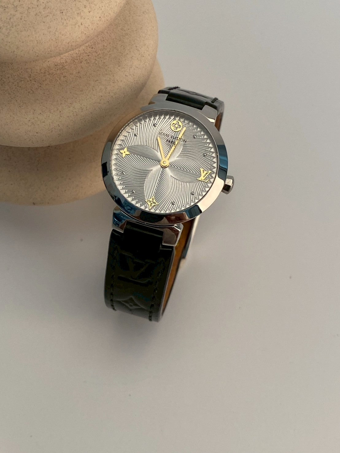 Louis Vuitton Tambour Slim