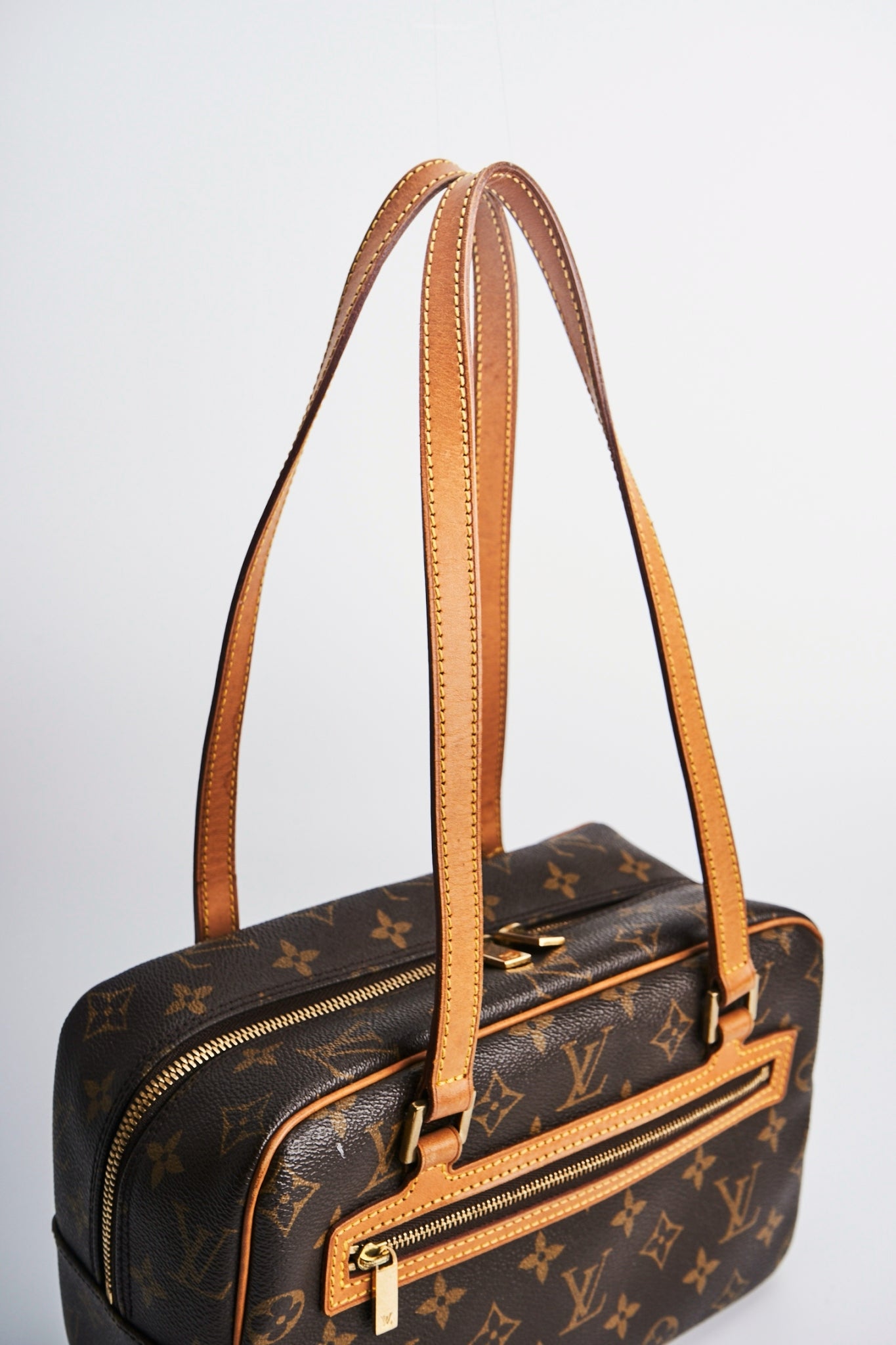 Louis vuitton cite mm size