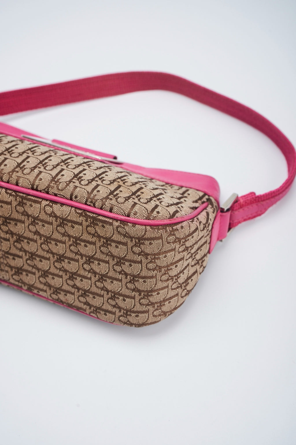 Dior trotter pink pochette