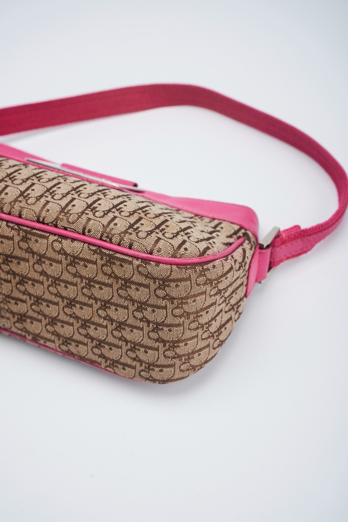 Dior trotter pink pochette