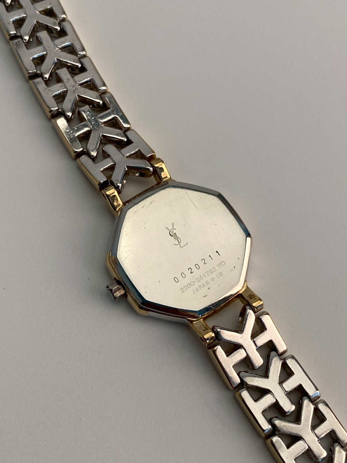 Ysl cream dial octagon c.0211
