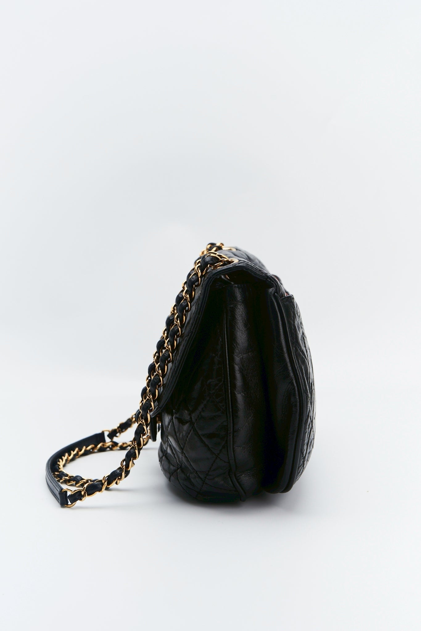 Chanel dubai messenger