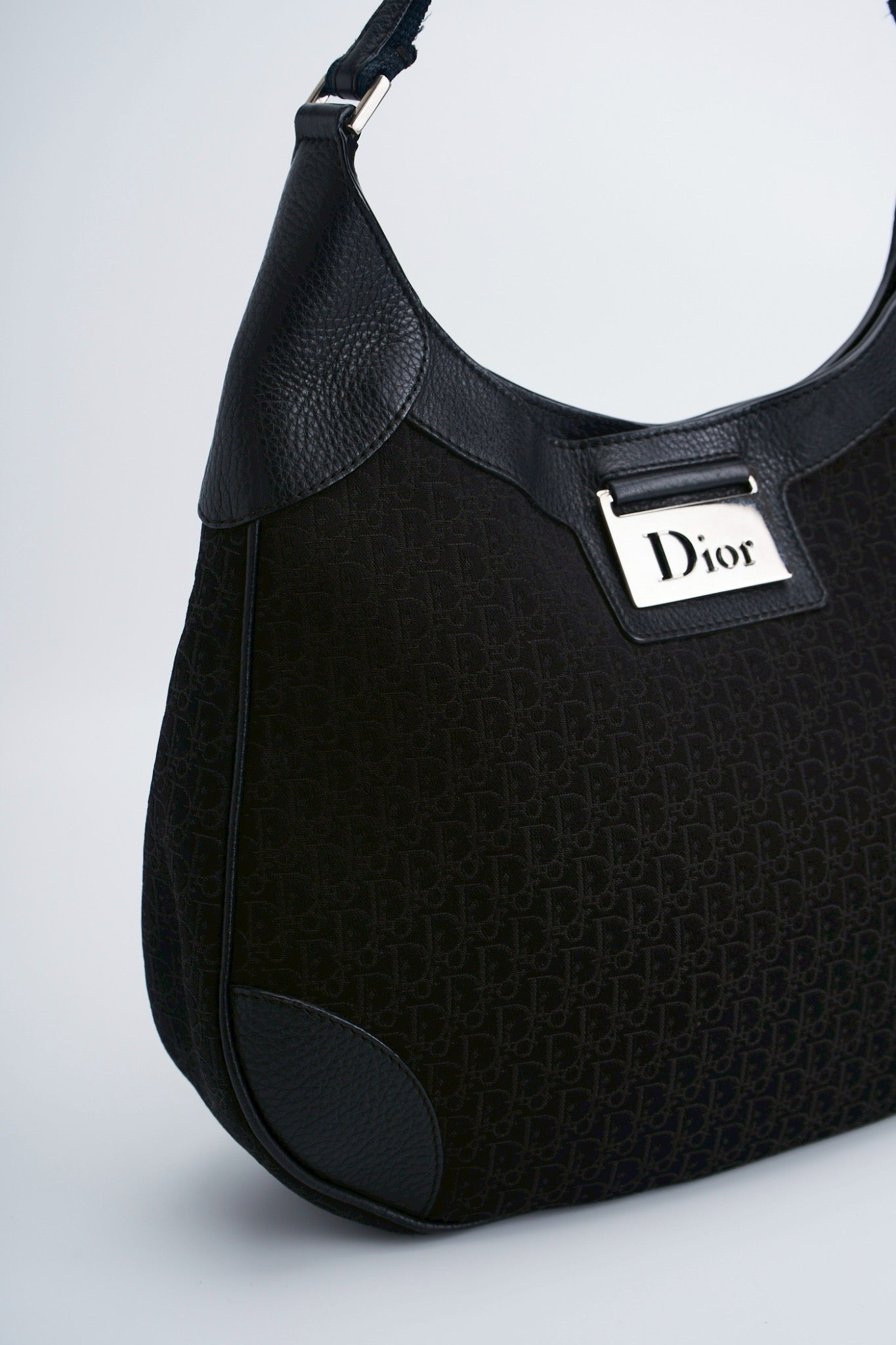 Dior street-chic hobo bag