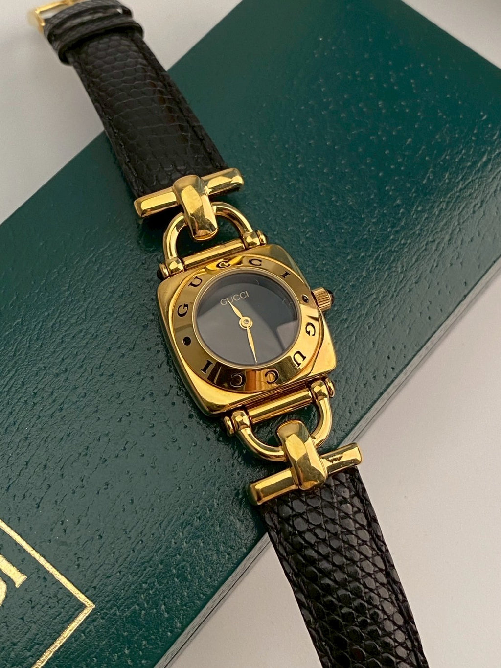 Gucci gold 6300L c.0835