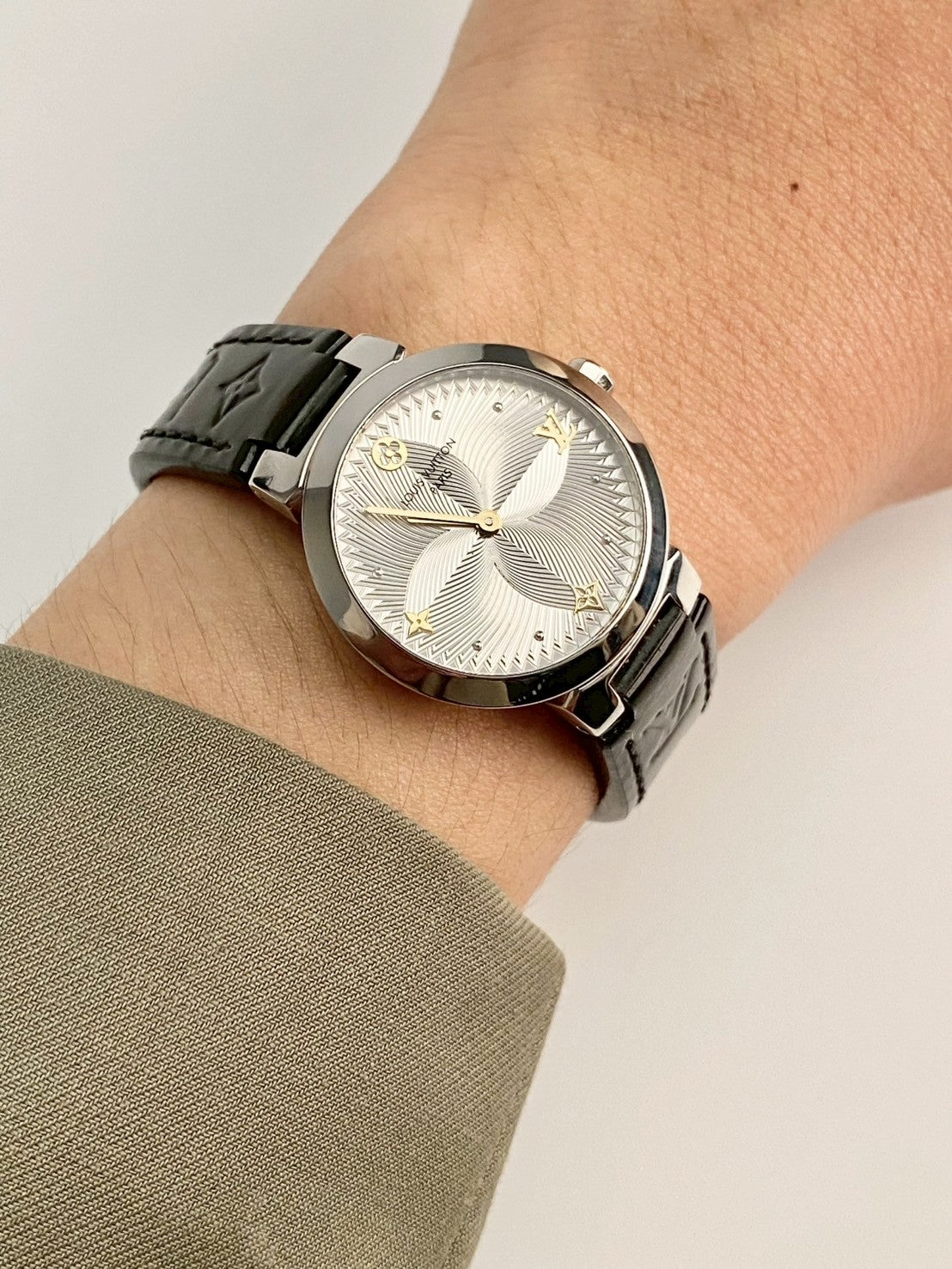 Louis Vuitton Tambour Slim