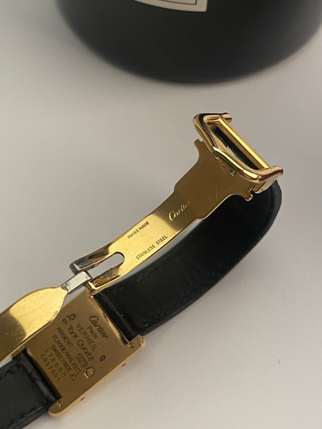 Cartier tank color sm c.7001
