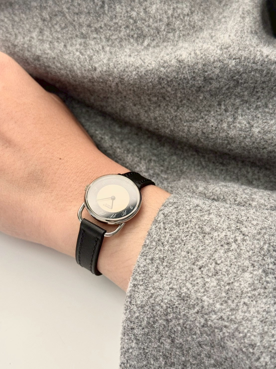 Hermes vintage black c.7805