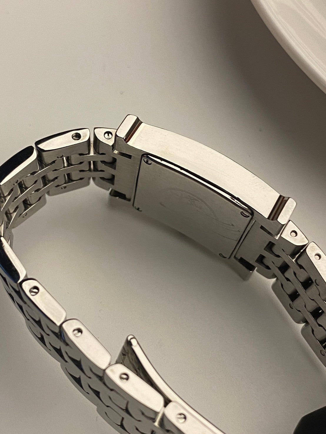 Hermes white dial diamond c.1627
