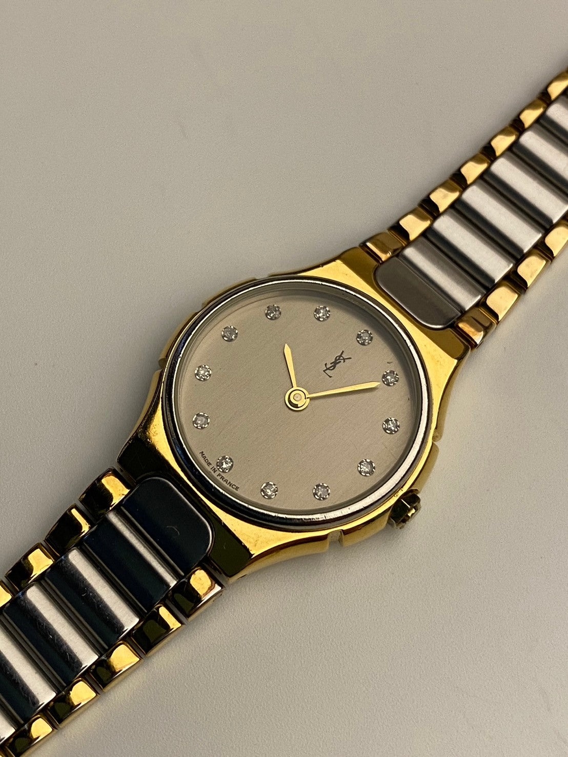 Ysl dimond gray dial c.9046