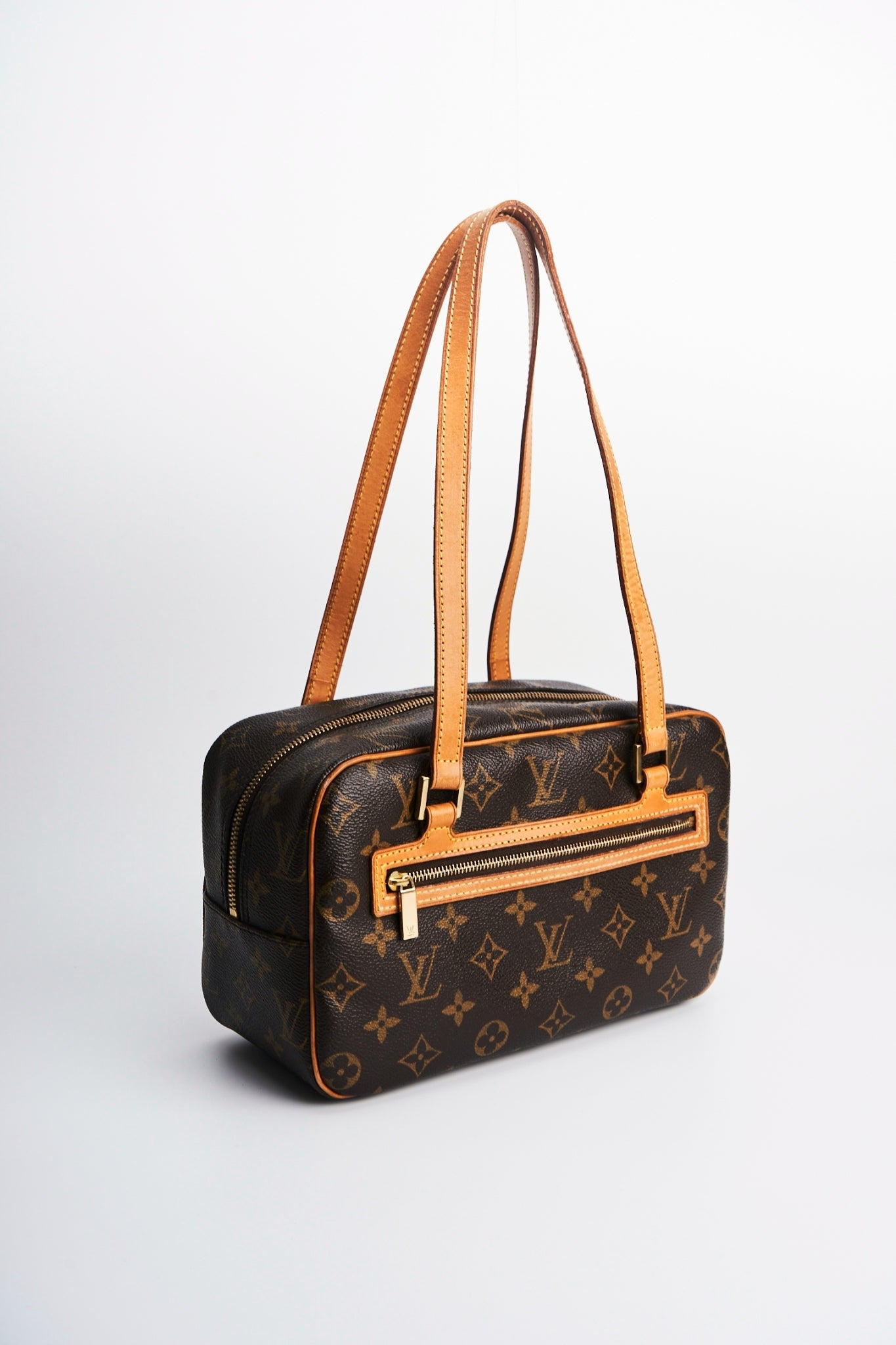 Louis vuitton cite mm size
