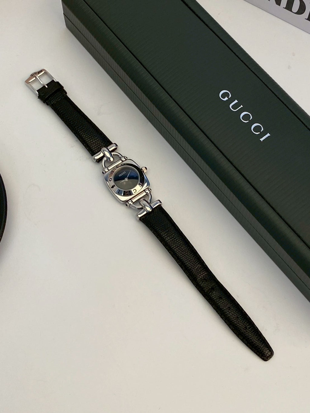 Gucci 6300L silver watch c.7306