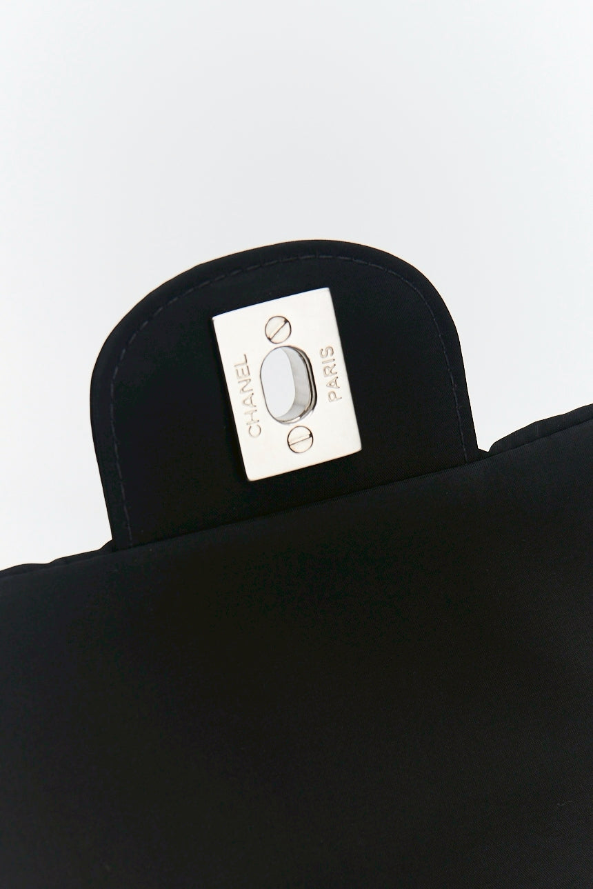 Chanel nylon easy flab “12