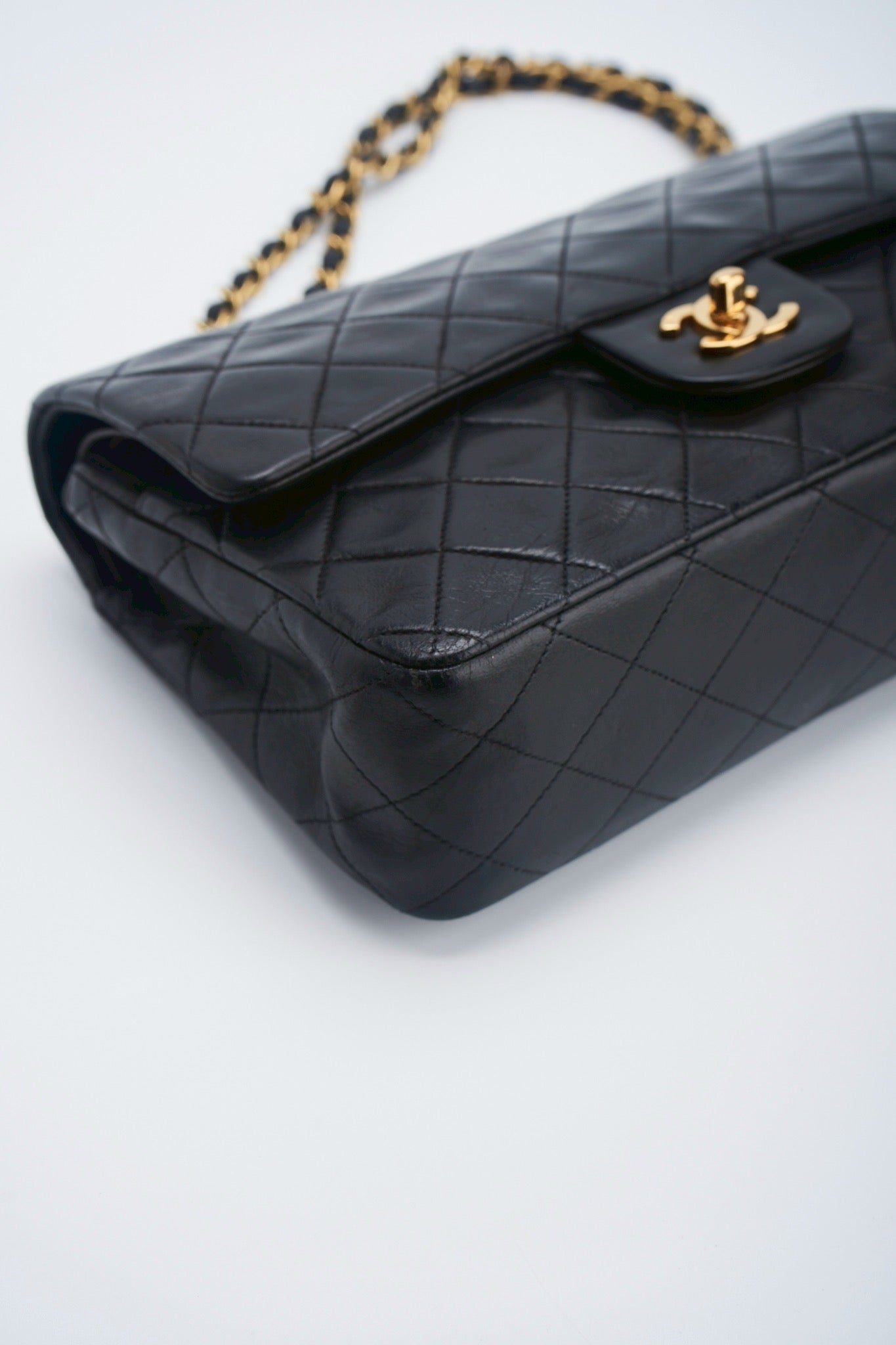 Chanel classic flab bag
