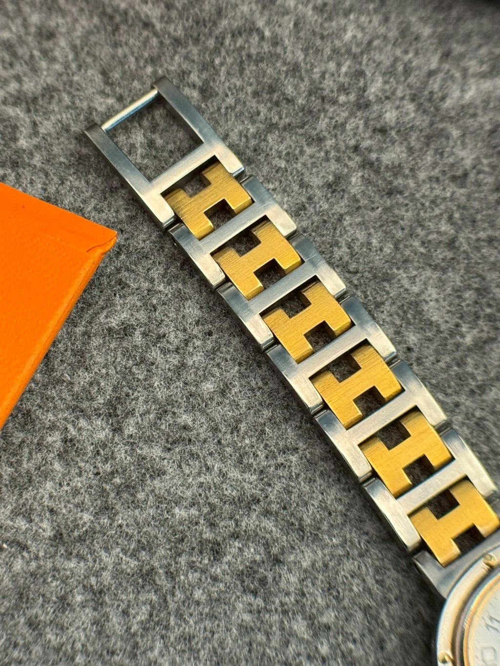 HERMES Clipper Date Combination c.0595