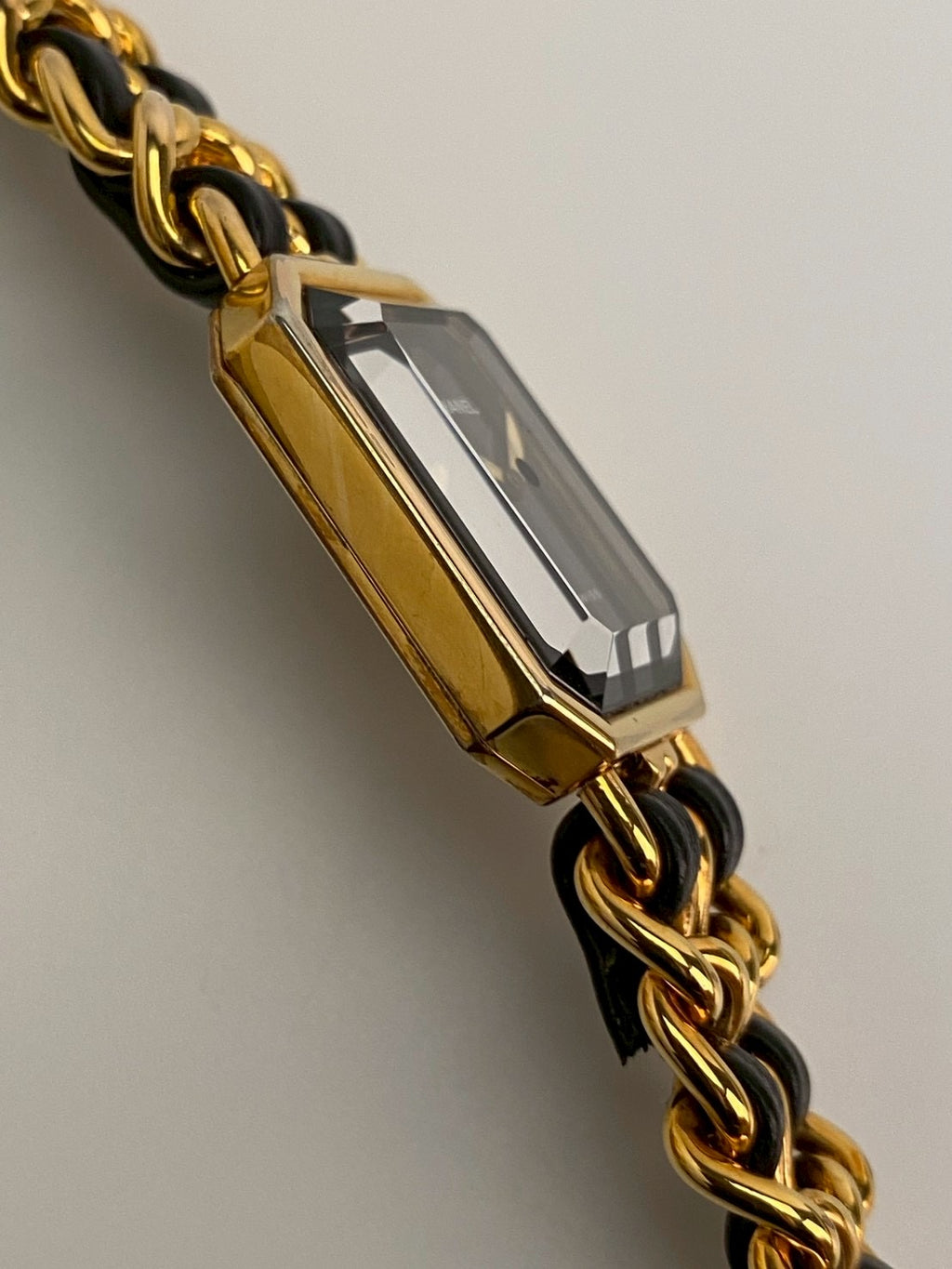 Chanel premier L size c.9463