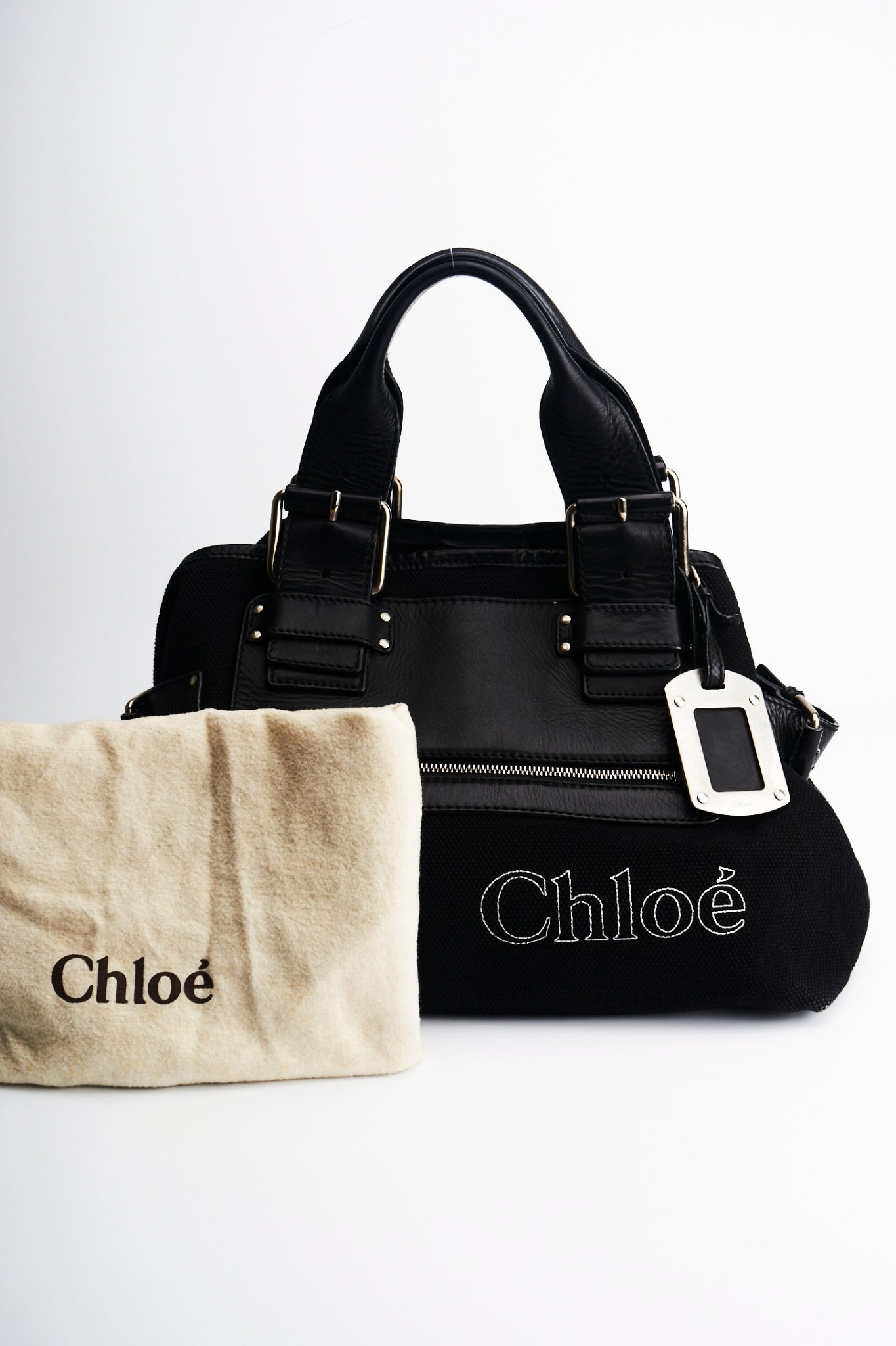 Chloe black canvas