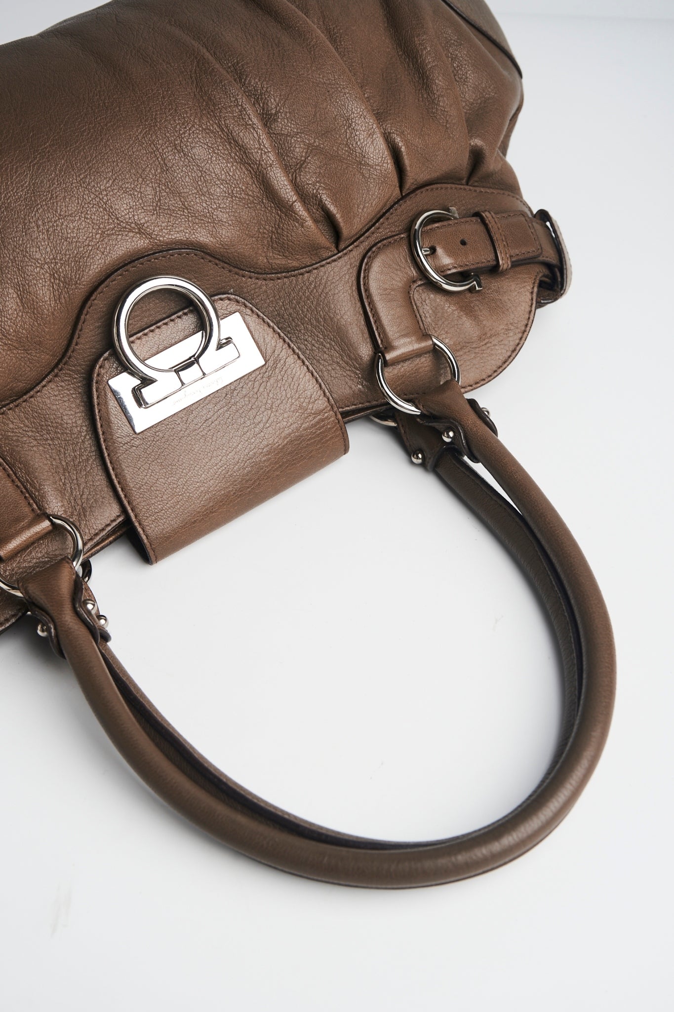 Ferragamo leather shoulder bag