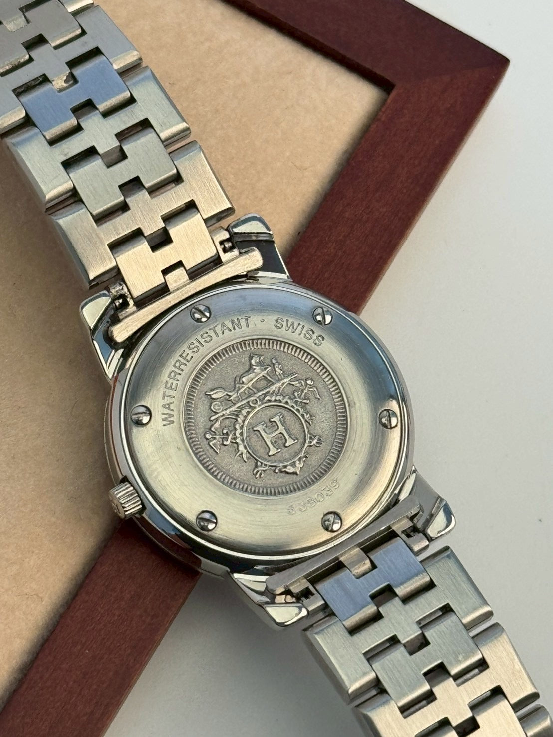 Hermes roman numerals c.8039