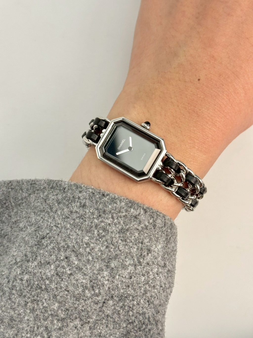 Chanel premiear silver Lsize c.78712