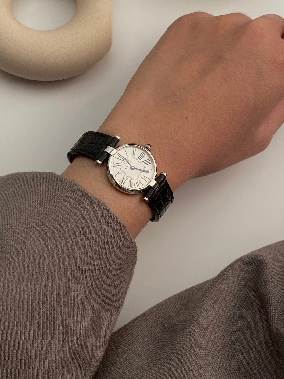 Cartier cilcle white dial