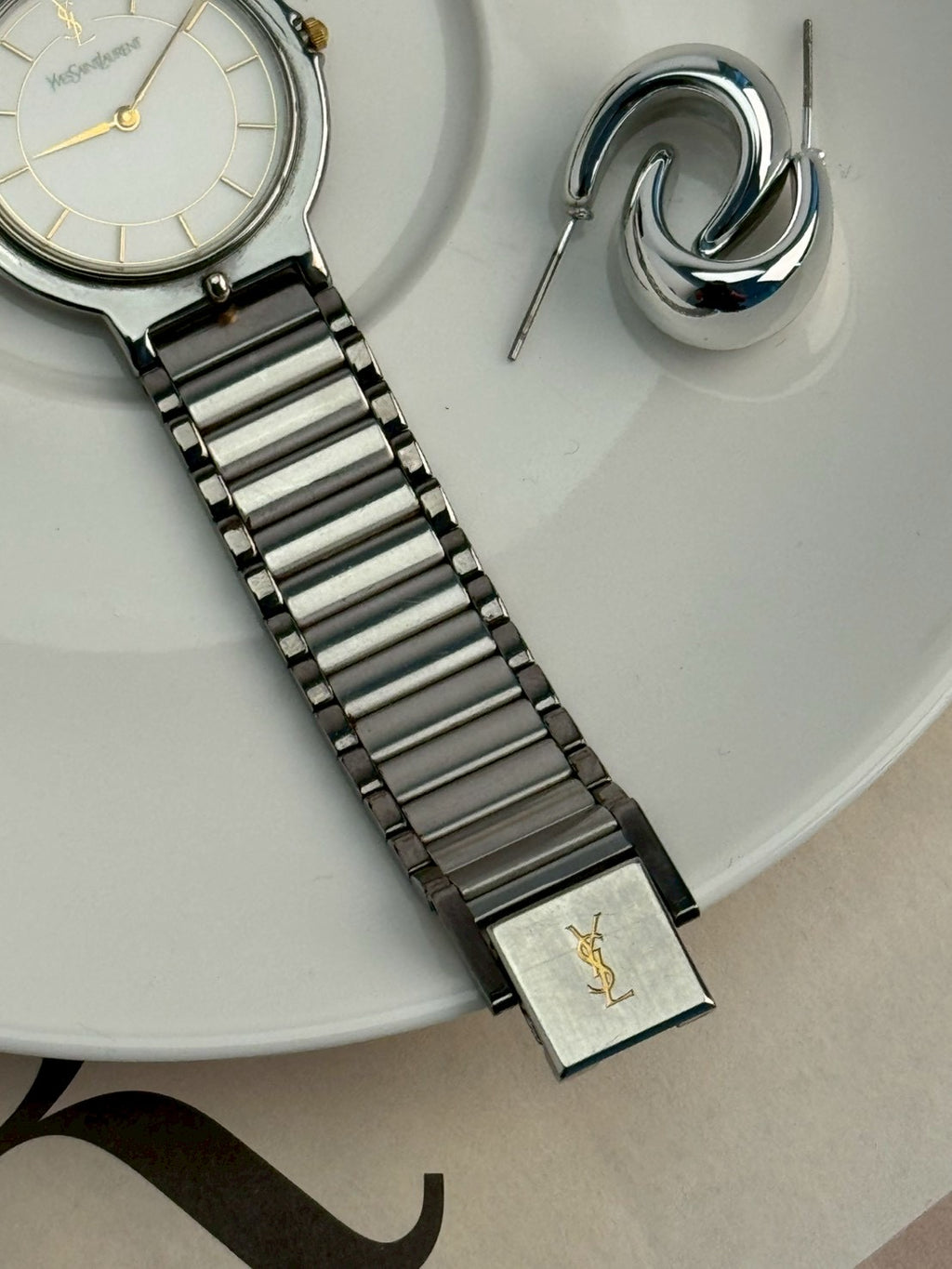 ysl white dial c.0937